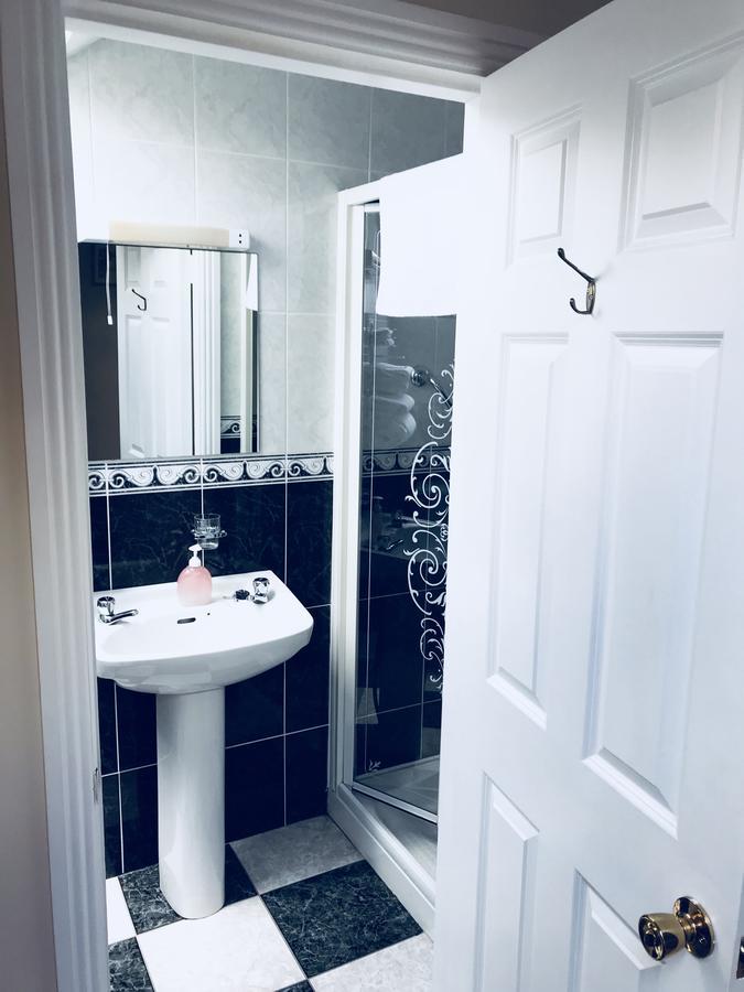 San Antonio Guesthouse Кілкенні Екстер'єр фото